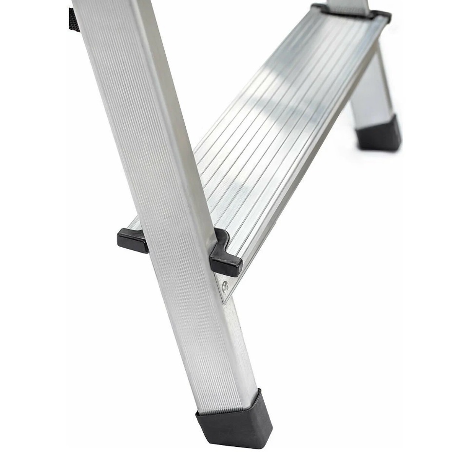 Стремянка алюминиевая 2-х сторонняя 3 ступени, выс.верхн. площ.0,60м "UFUK AL"111403 "Perilla" *1