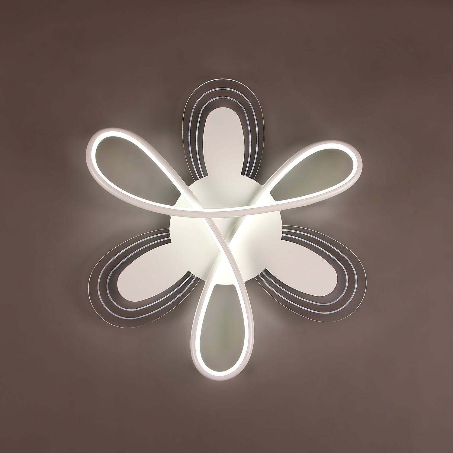 Люстра 2334/160W white 500 мм 3 реж., пульт S=25м2  VERNER LIGHTING *1 Люстра 2334/160W white 500 мм 3 реж., пульт S=25м2  VERNER LIGHTING *1