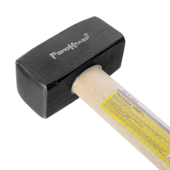 Кувалда 1,0 кг деревянная ручка арт.38-5-011 Ремоколор*1/6/12