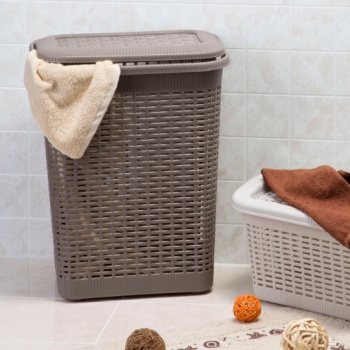 Корзина для белья пластм. 50л 420×310×560мм Коричневый арт.431293414 ("Бытпласт") *1/6